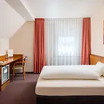 Otel Straubs Schoene Aussicht