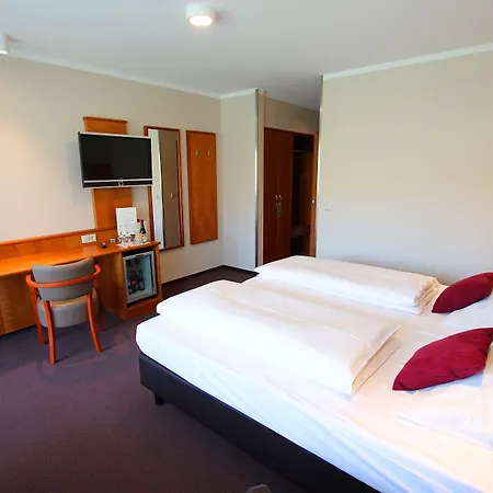 Otel Straubs Schoene Aussicht