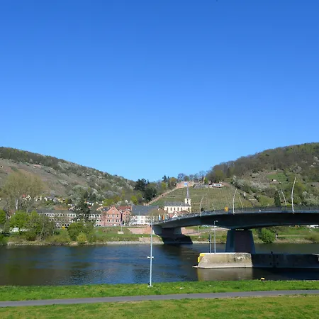 Straubs Schone Aussicht Hotel 3*